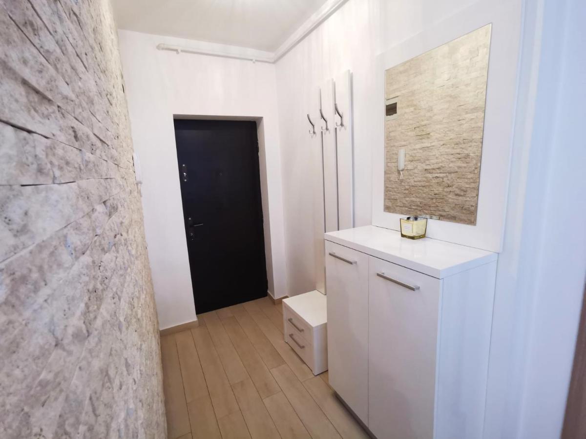 Contemporary Central Apartment In Cluj Napoca Exterior photo