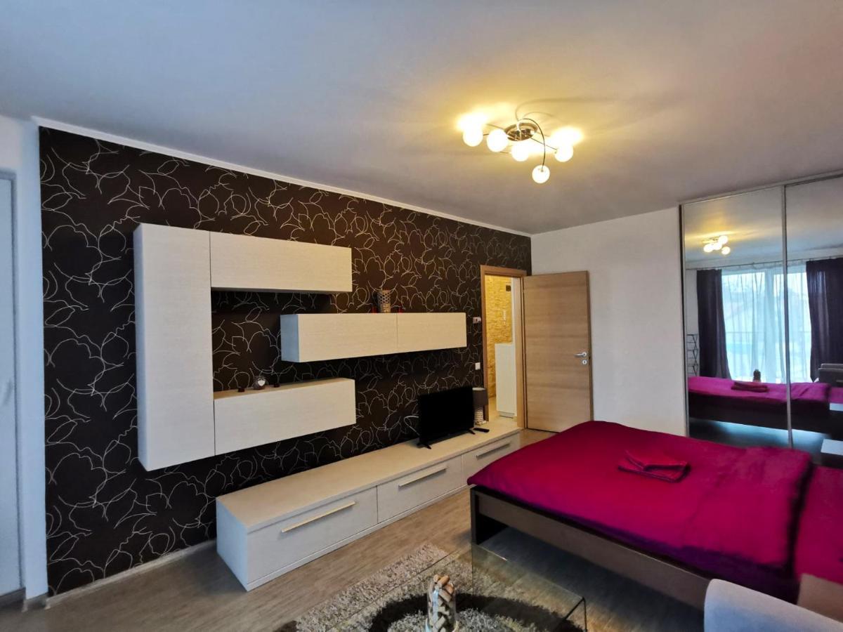 Contemporary Central Apartment In Cluj Napoca Exterior photo
